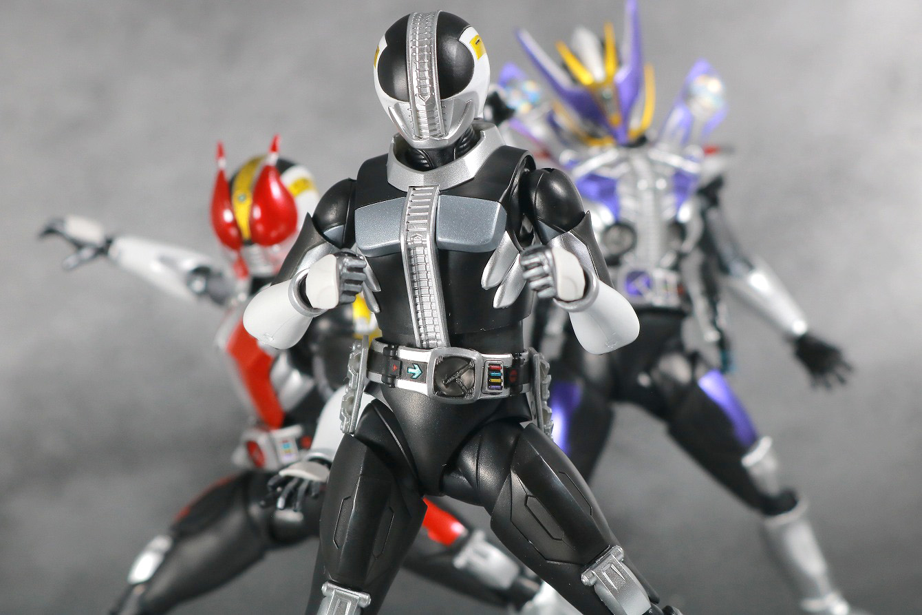 S.H.フィギュアーツ　仮面ライダー電王　プラットフォーム　真骨彫製法　レビュー　アクション　ソードフォーム　ガンフォーム