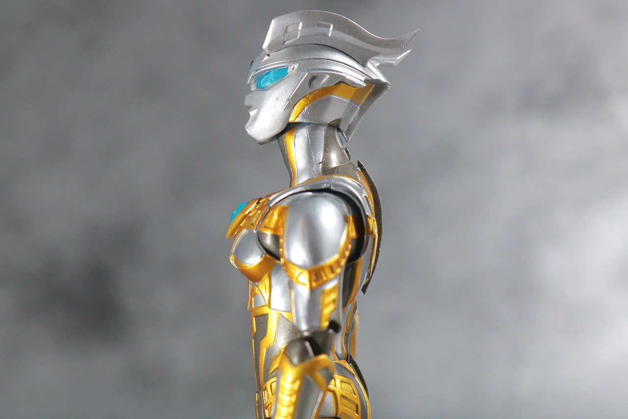 S.H.フィギュアーツ　シャイニングウルトラマンゼロ　レビュー　可動範囲