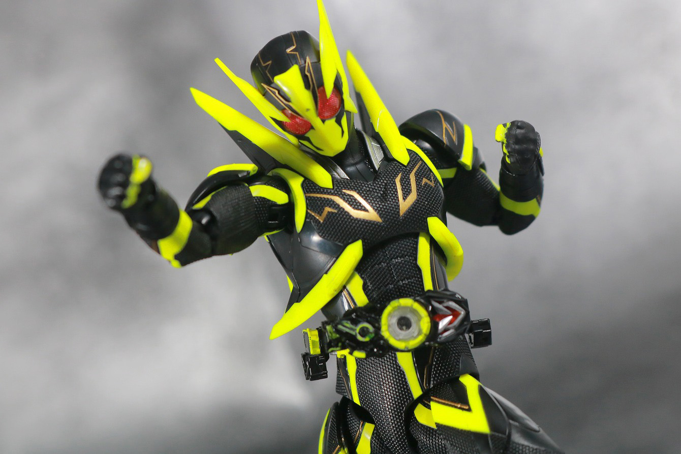 S.H.フィギュアーツ　仮面ライダーゼロワン　シャイニングホッパー　レビュー　アクション