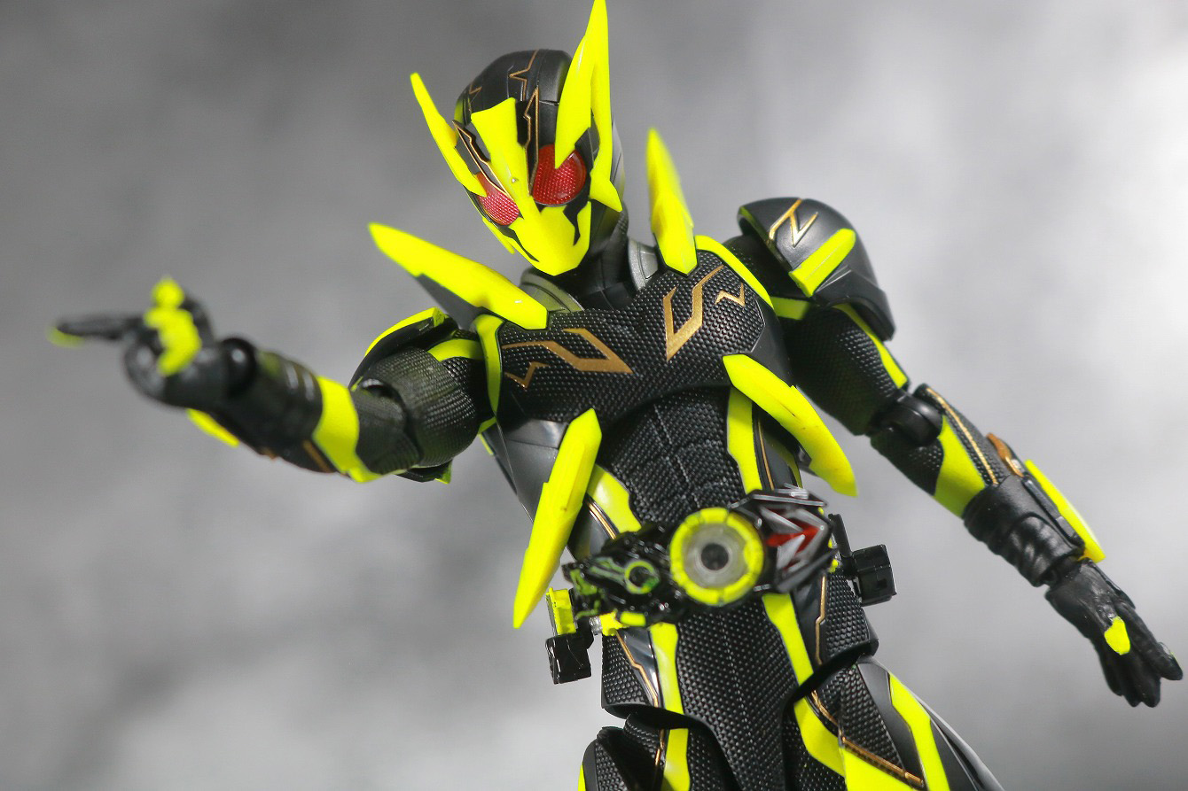 S.H.フィギュアーツ　仮面ライダーゼロワン　シャイニングホッパー　レビュー　アクション