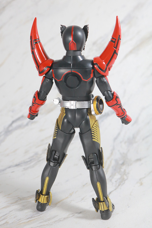 S.H.フィギュアーツ　仮面ライダーオーズ　タマシーコンボ　真骨彫製法　レビュー　本体