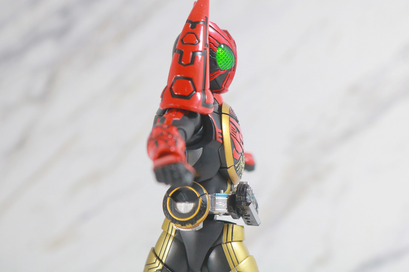 S.H.フィギュアーツ　仮面ライダーオーズ　タマシーコンボ　真骨彫製法　レビュー　可動範囲