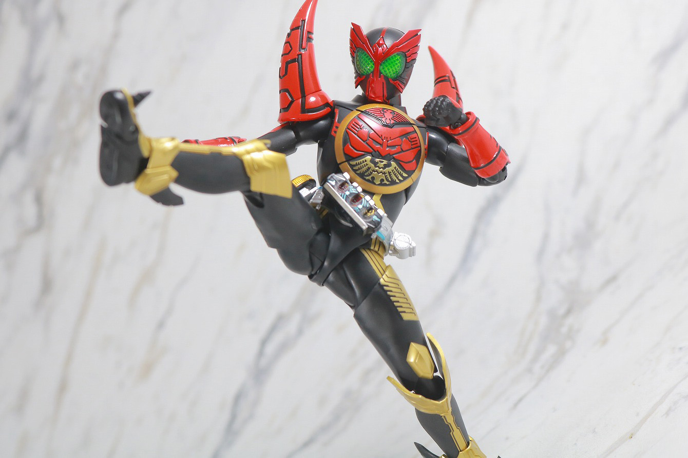 S.H.フィギュアーツ　仮面ライダーオーズ　タマシーコンボ　真骨彫製法　レビュー　アクション