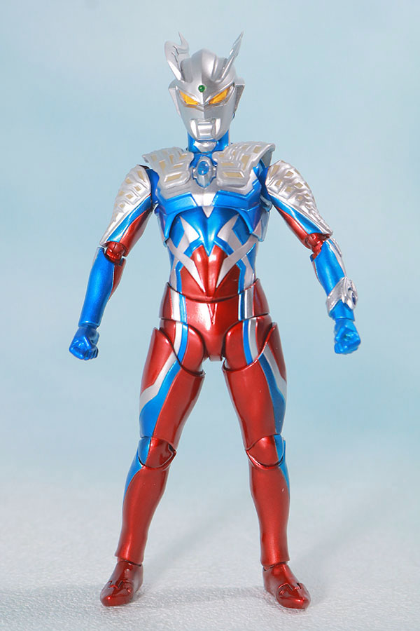 S.H.フィギュアーツ　ウルトラマンゼロ 10th Anniversary スペシャルカラーVer.　レビュー　本体