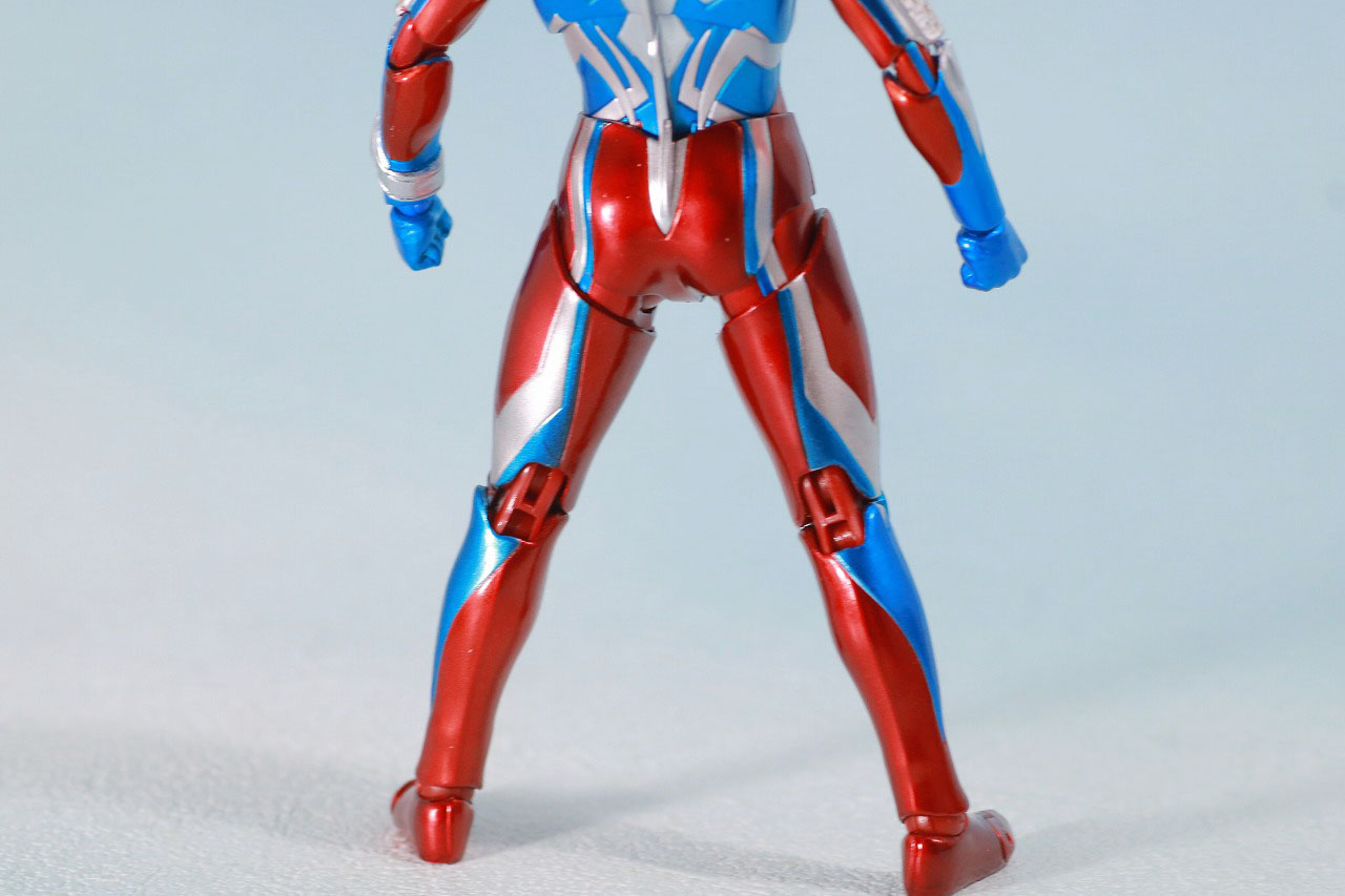 S.H.フィギュアーツ　ウルトラマンゼロ 10th Anniversary スペシャルカラーVer.　レビュー　本体