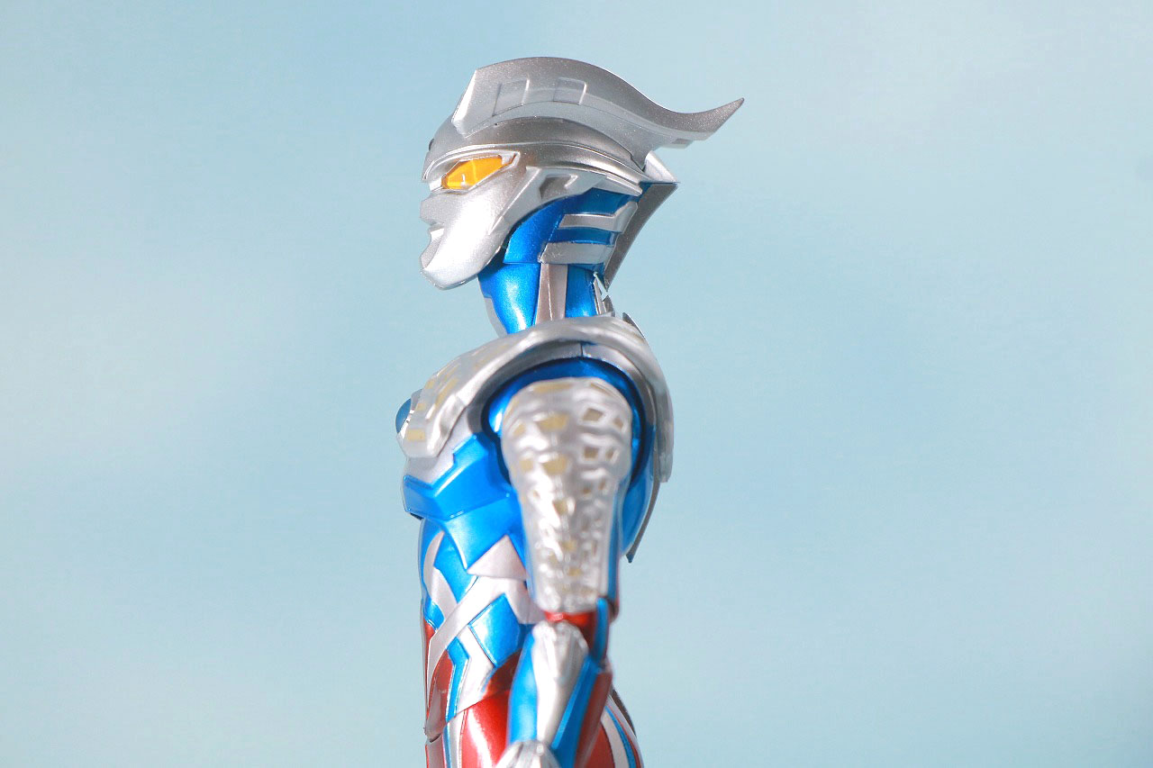 S.H.フィギュアーツ　ウルトラマンゼロ 10th Anniversary スペシャルカラーVer.　レビュー　可動範囲