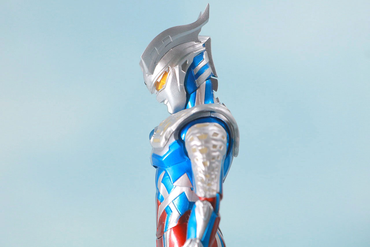 S.H.フィギュアーツ　ウルトラマンゼロ 10th Anniversary スペシャルカラーVer.　レビュー　可動範囲