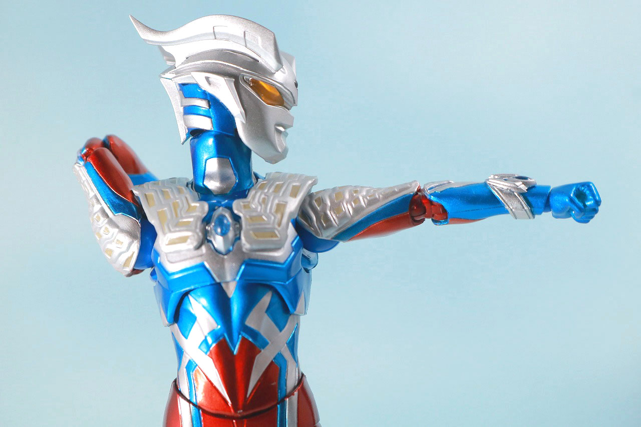 S.H.フィギュアーツ　ウルトラマンゼロ 10th Anniversary スペシャルカラーVer.　レビュー　可動範囲