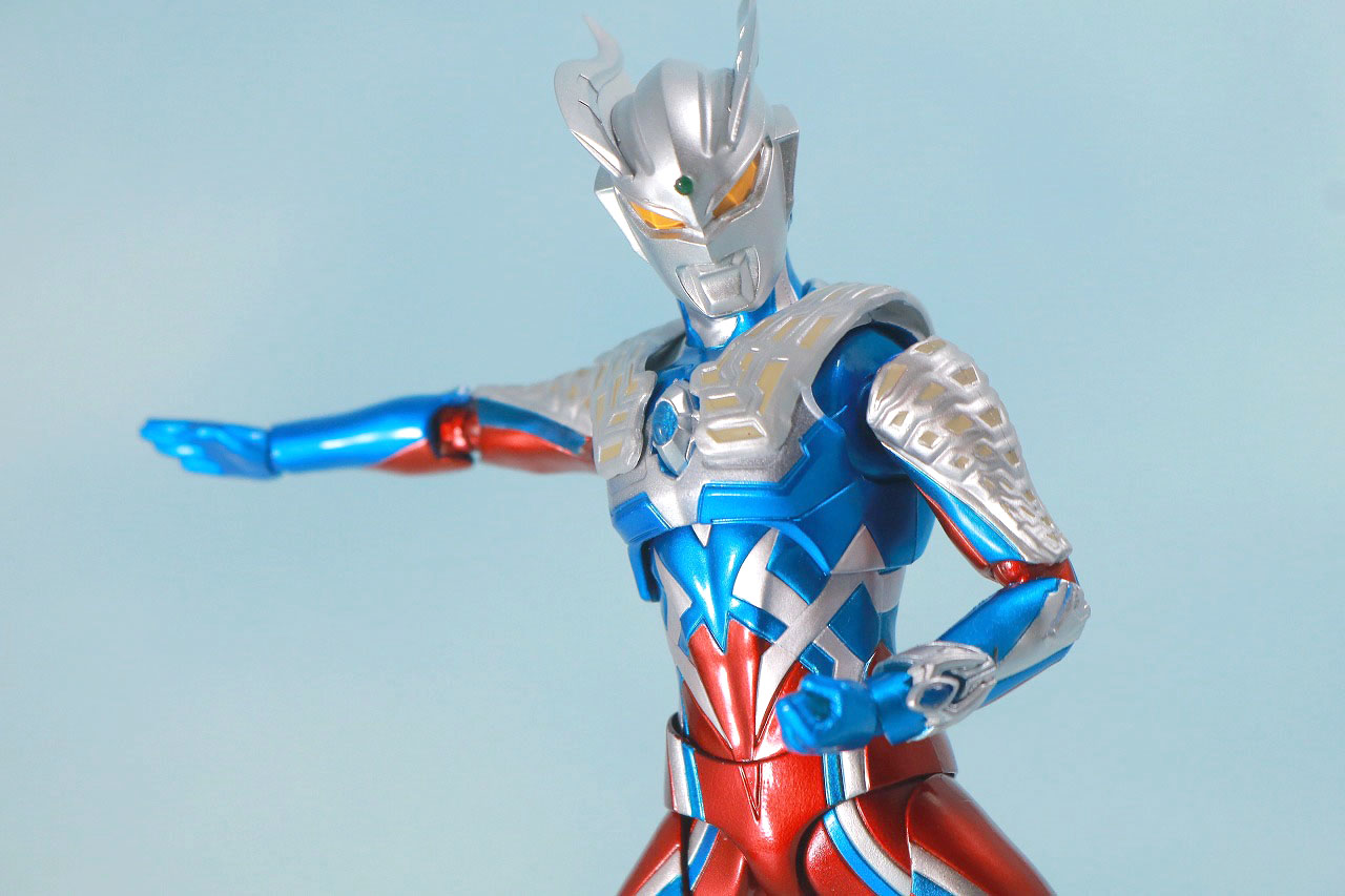 S.H.フィギュアーツ　ウルトラマンゼロ 10th Anniversary スペシャルカラーVer.　レビュー　アクション