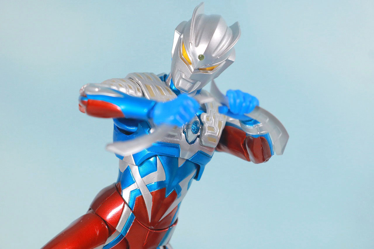 S.H.フィギュアーツ　ウルトラマンゼロ 10th Anniversary スペシャルカラーVer.　レビュー　アクション