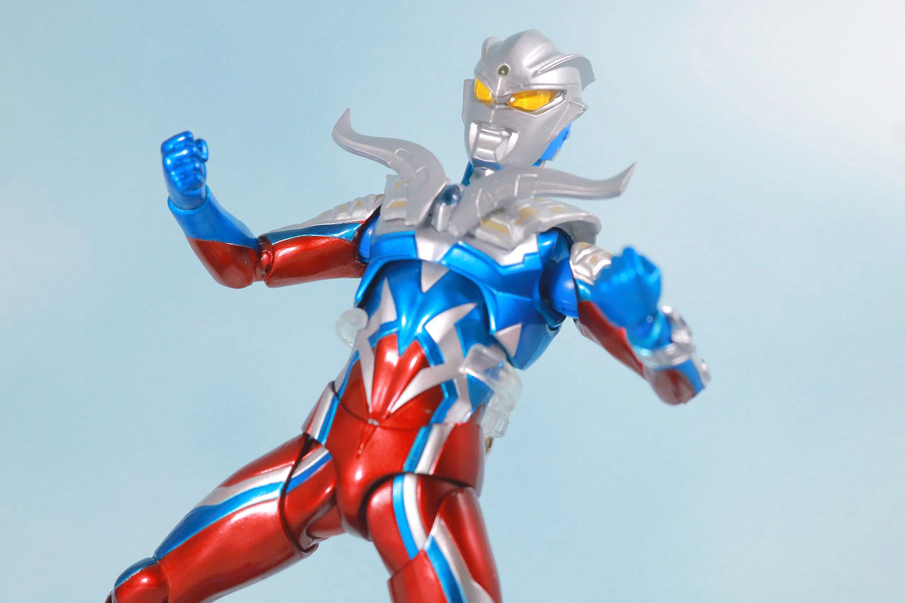 S.H.フィギュアーツ　ウルトラマンゼロ 10th Anniversary スペシャルカラーVer.　レビュー　アクション