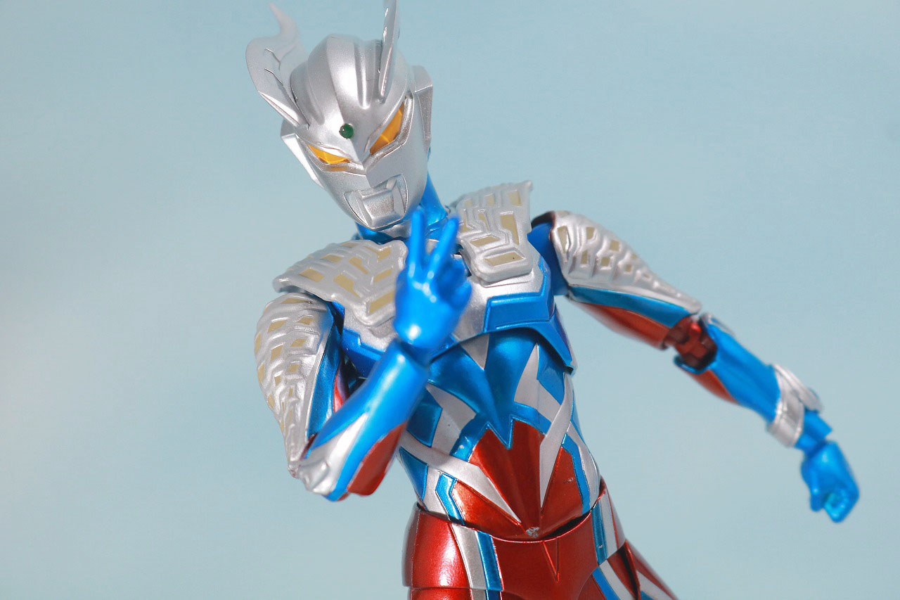 S.H.フィギュアーツ　ウルトラマンゼロ 10th Anniversary スペシャルカラーVer.　レビュー　アクション