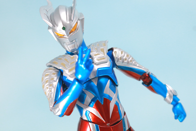 S.H.フィギュアーツ　ウルトラマンゼロ 10th Anniversary スペシャルカラーVer.　レビュー