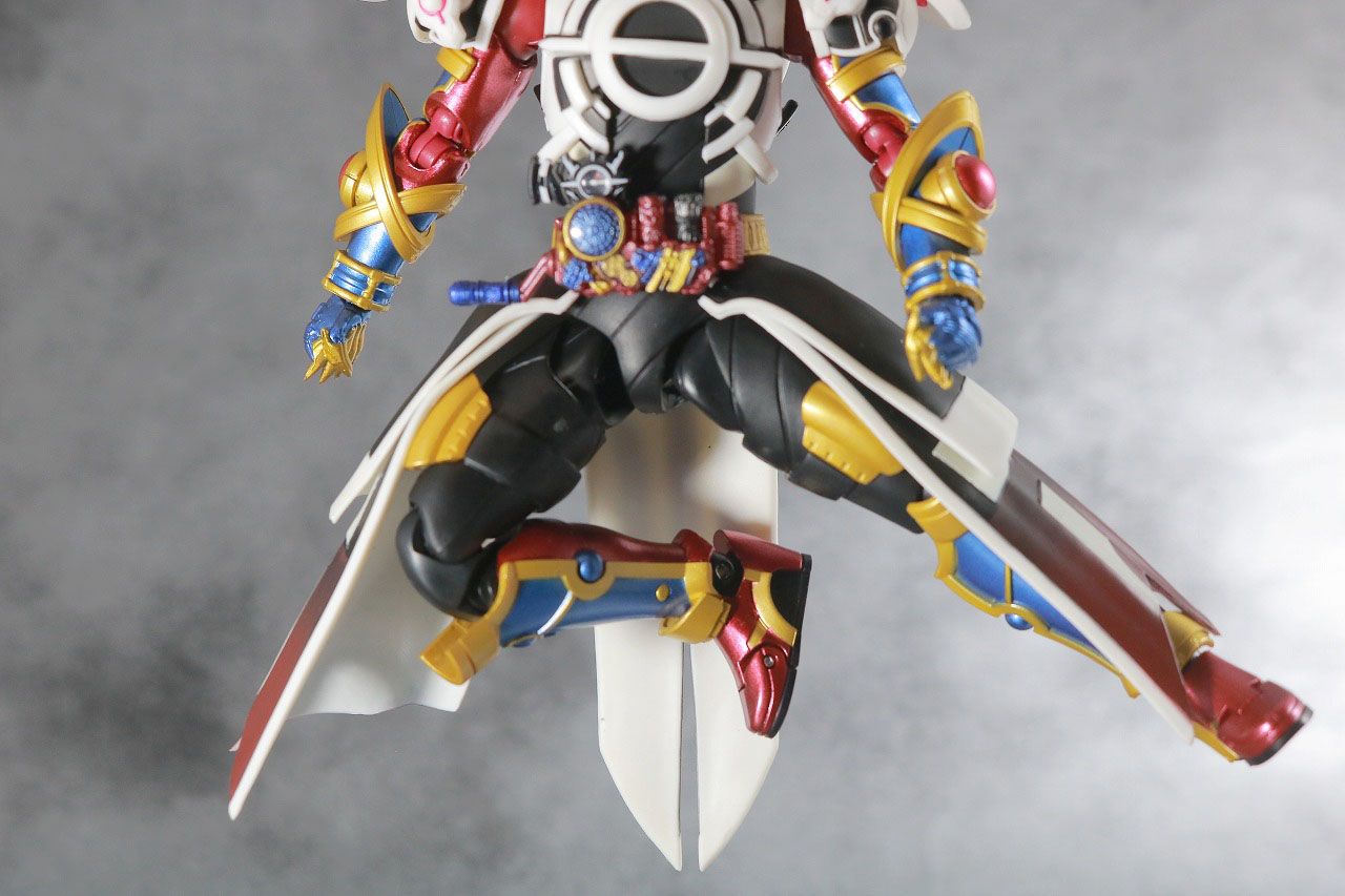 S.H.フィギュアーツ　仮面ライダーエボル　ブラックホールフォーム　フェイズ4　レビュー　可動範囲