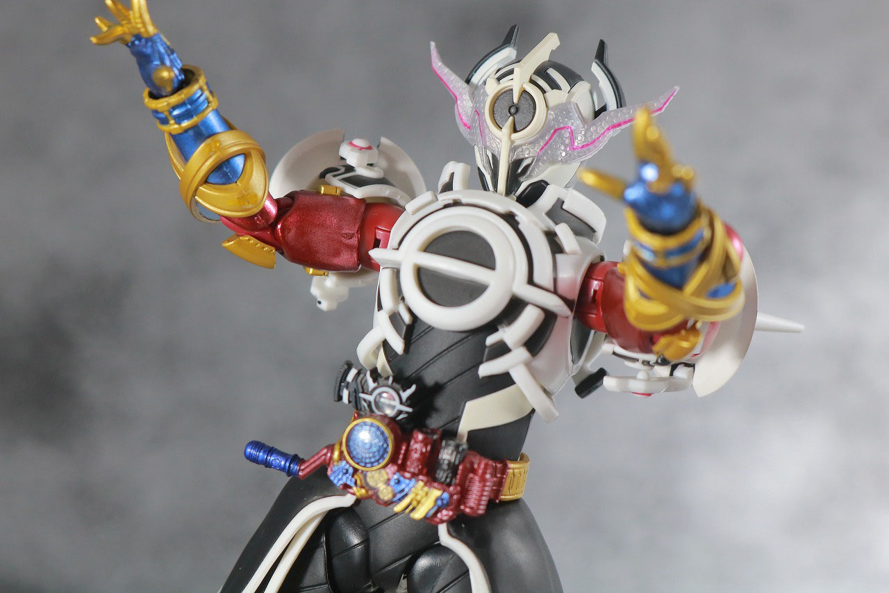 S.H.フィギュアーツ　仮面ライダーエボル　ブラックホールフォーム　フェイズ4　レビュー　アクション