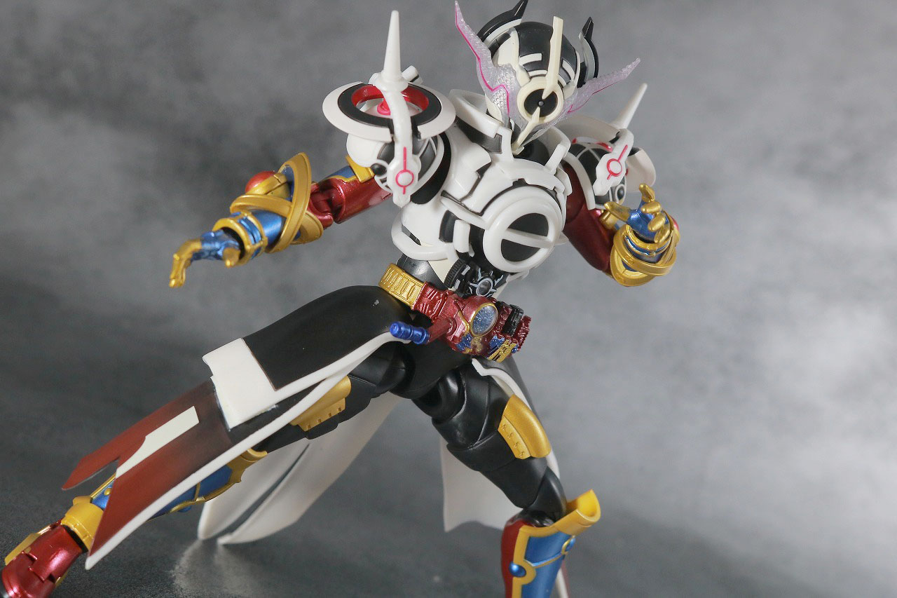 S.H.フィギュアーツ　仮面ライダーエボル　ブラックホールフォーム　フェイズ4　レビュー　アクション