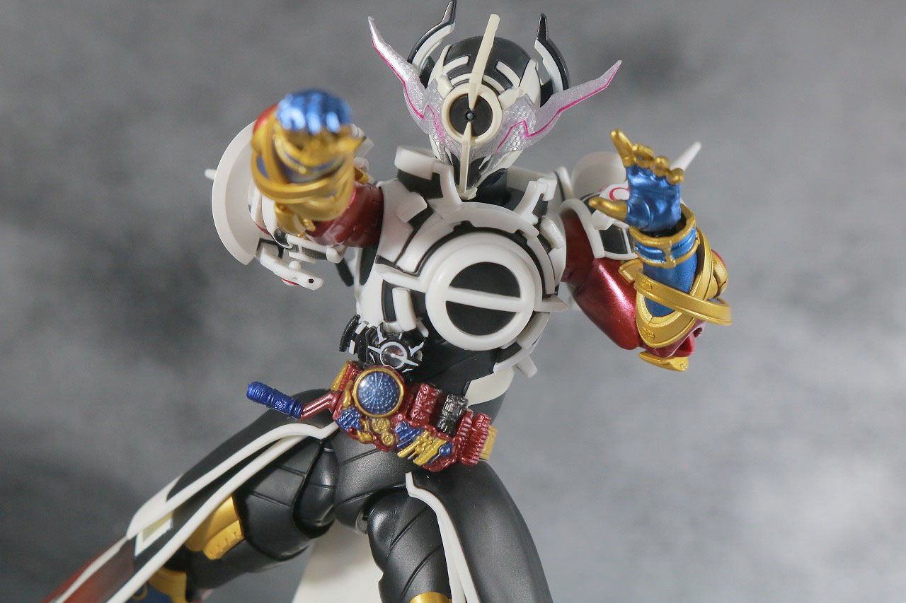 S.H.フィギュアーツ　仮面ライダーエボル　ブラックホールフォーム　フェイズ4　レビュー　アクション