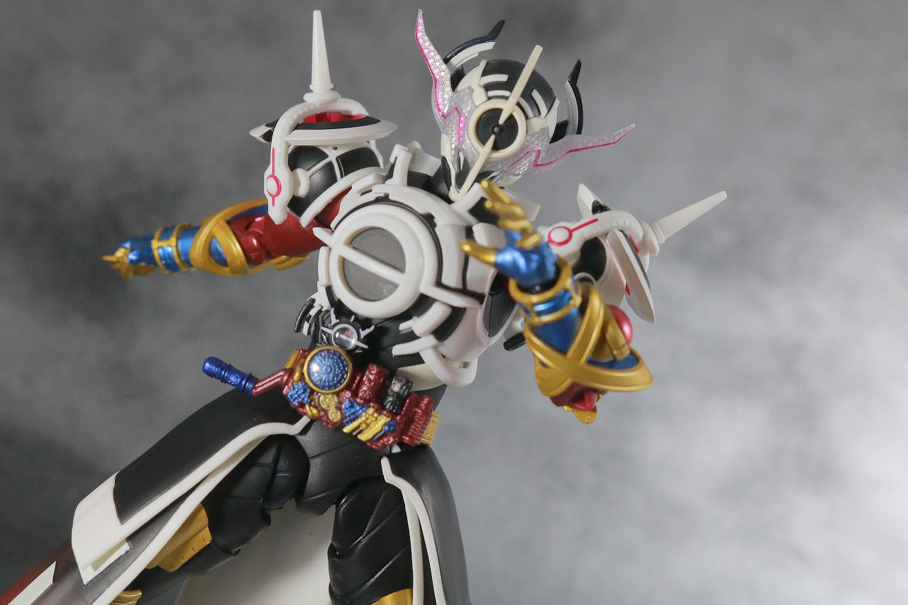 S.H.フィギュアーツ　仮面ライダーエボル　ブラックホールフォーム　フェイズ4　レビュー　アクション