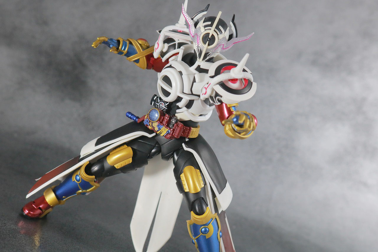 S.H.フィギュアーツ　仮面ライダーエボル　ブラックホールフォーム　フェイズ4　レビュー　アクション