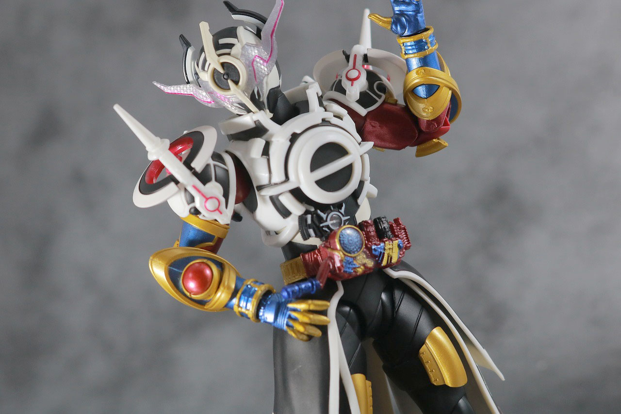 S.H.フィギュアーツ　仮面ライダーエボル　ブラックホールフォーム　フェイズ4　レビュー　アクション