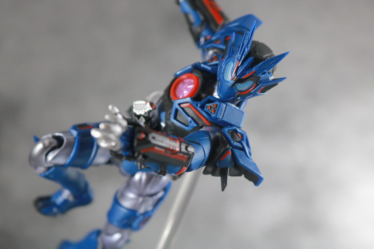 S.H.フィギュアーツ　仮面ライダーバルカン　アサルトウルフ　レビュー　アクション