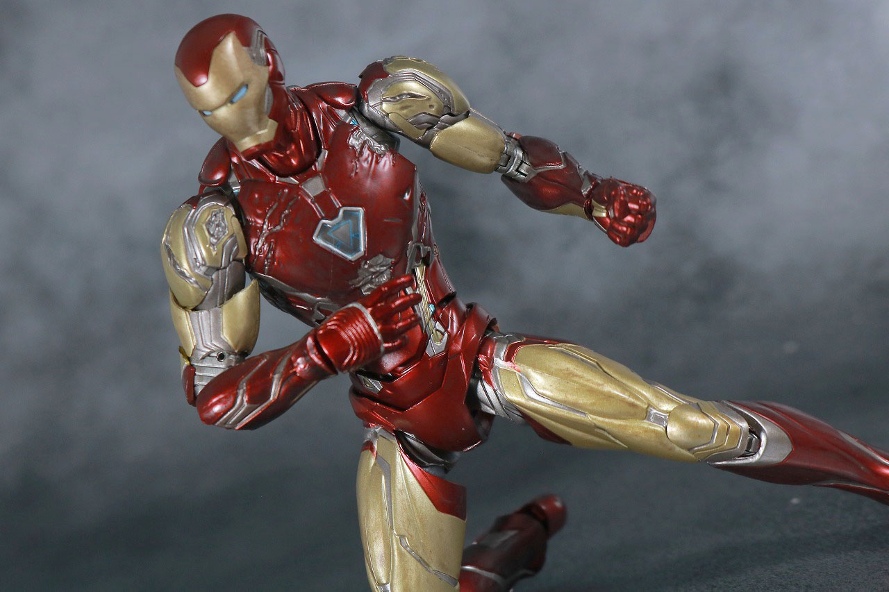 S.H.フィギュアーツ　アイアンマン マーク85　I AM IRONMAN　レビュー　アクション