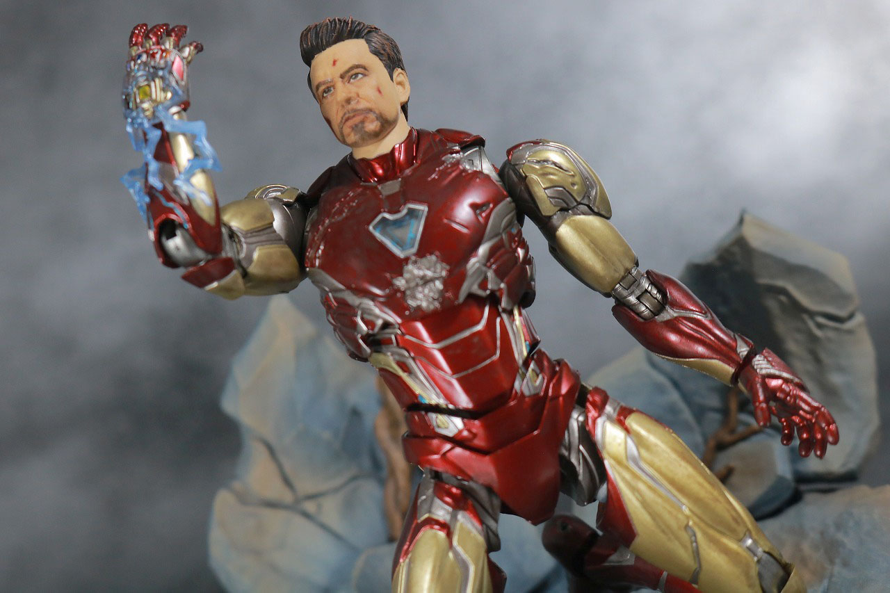 S.H.フィギュアーツ　アイアンマン マーク85　I AM IRONMAN　レビュー　アクション