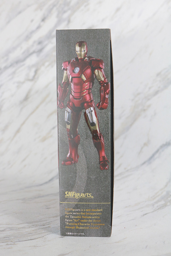 S.H.フィギュアーツ　アイアンマン　マーク7　AVENGERS ASSEMBLE EDITION　レビュー　パッケージ