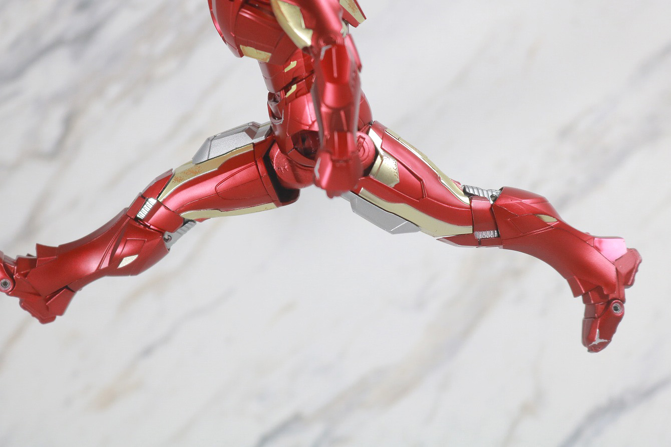 S.H.フィギュアーツ　アイアンマン　マーク7　AVENGERS ASSEMBLE EDITION　レビュー　可動範囲