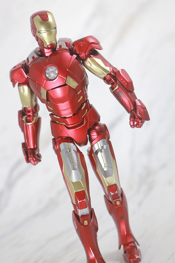 S.H.フィギュアーツ　アイアンマン　マーク7　AVENGERS ASSEMBLE EDITION　レビュー　アクション