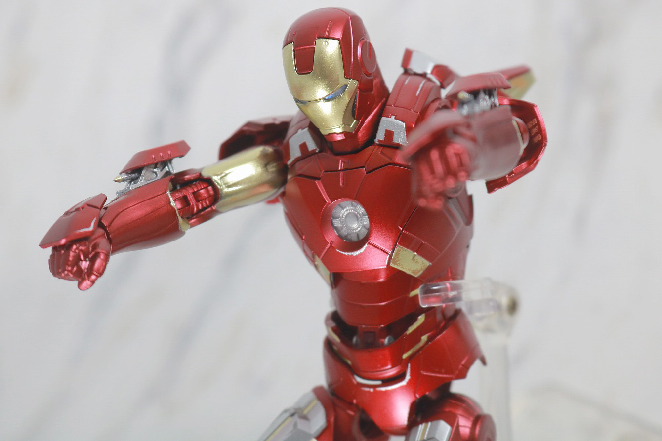 S.H.フィギュアーツ　アイアンマン　マーク7　AVENGERS ASSEMBLE EDITION　レビュー　アクション