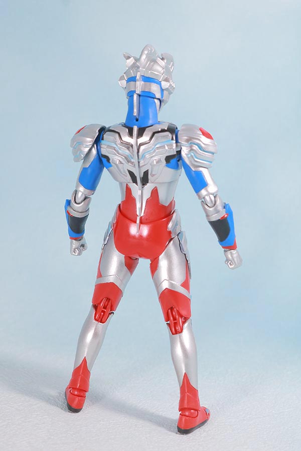 S.H.フィギュアーツ　ウルトラマンゼット　アルファエッジ　レビュー　本体