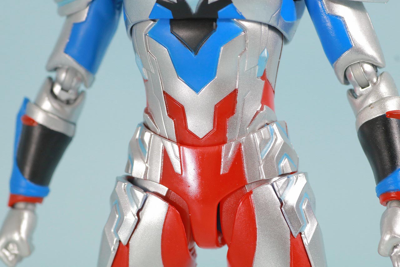 S.H.フィギュアーツ　ウルトラマンゼット　アルファエッジ　レビュー　本体