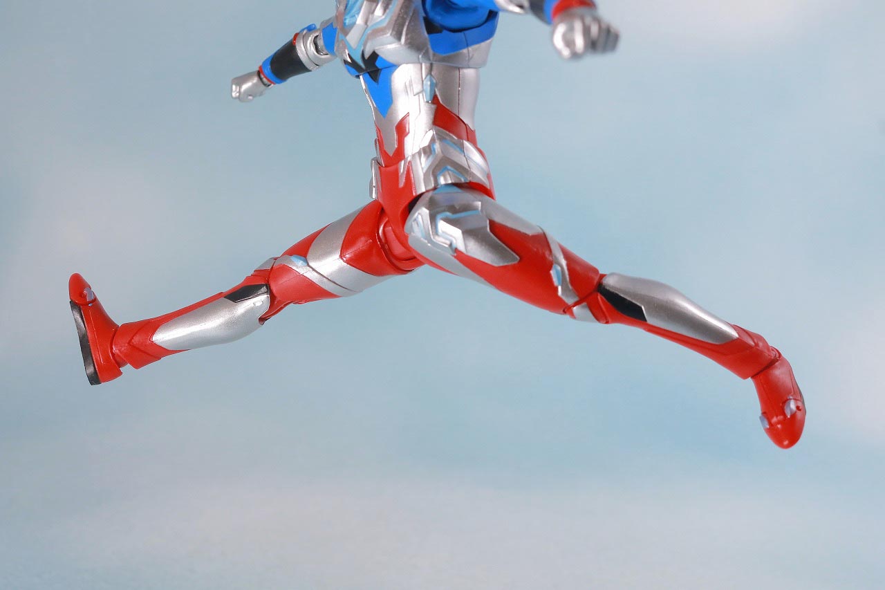 S.H.フィギュアーツ　ウルトラマンゼット　アルファエッジ　レビュー　可動範囲