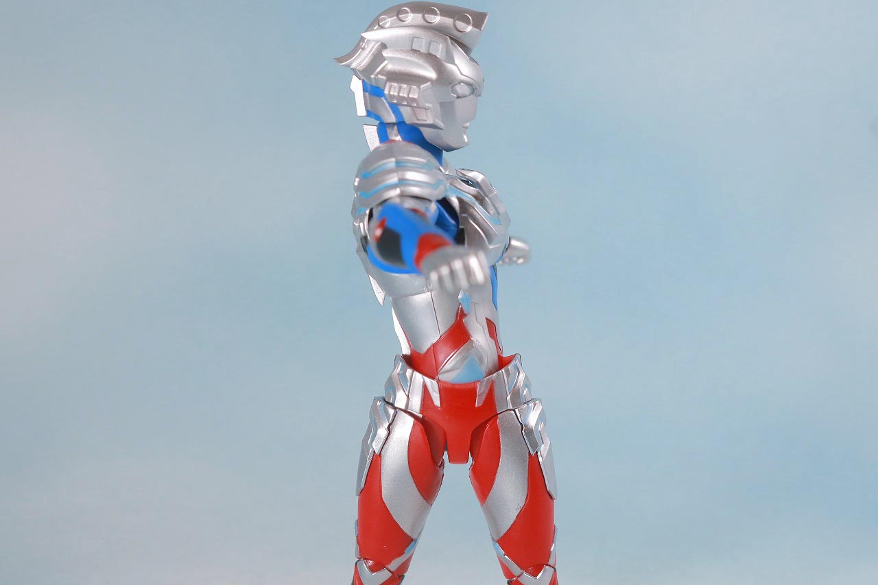 S.H.フィギュアーツ　ウルトラマンゼット　アルファエッジ　レビュー　可動範囲