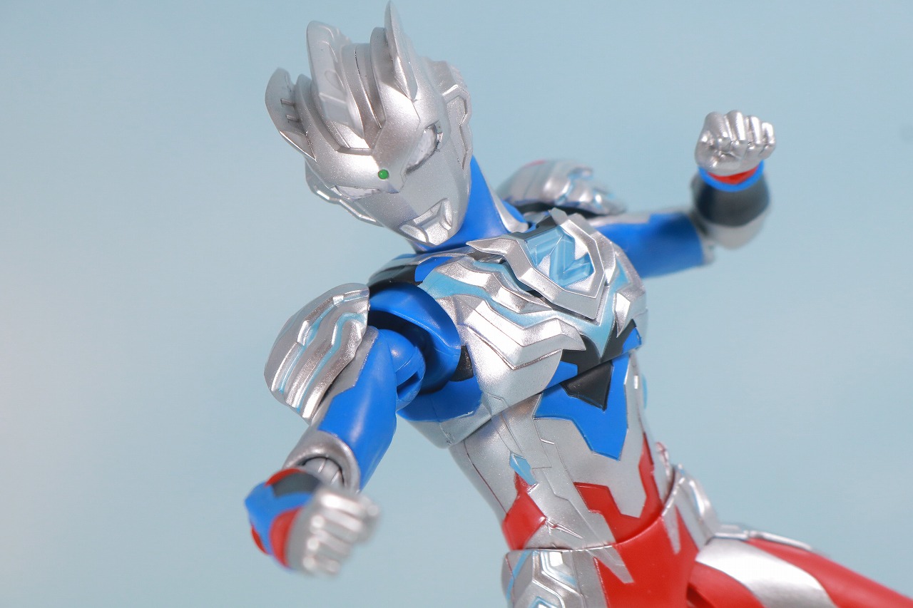 S.H.フィギュアーツ　ウルトラマンゼット　アルファエッジ　レビュー　アクション