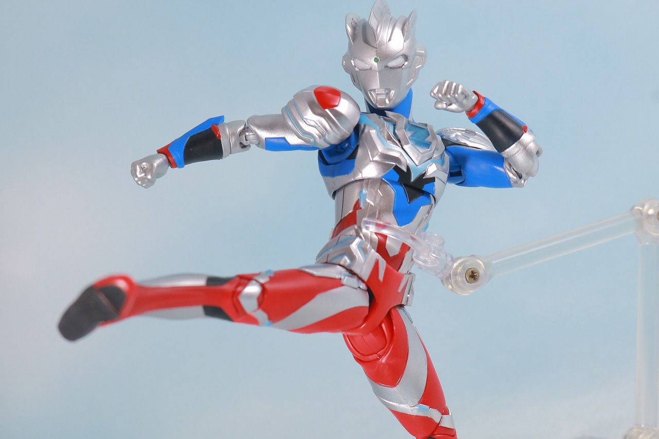 S.H.フィギュアーツ　ウルトラマンゼット　アルファエッジ　レビュー　アクション