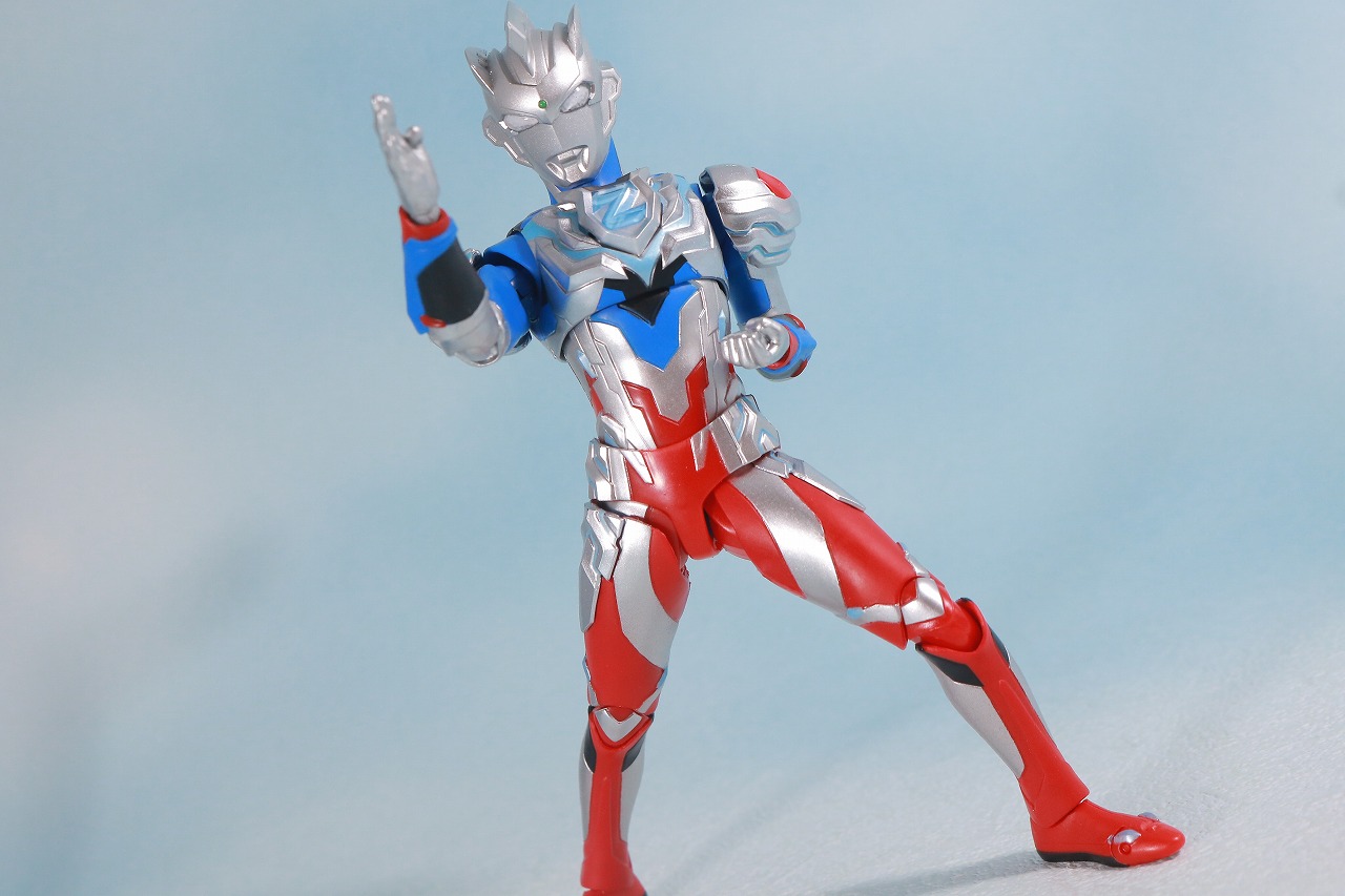 S.H.フィギュアーツ　ウルトラマンゼット　アルファエッジ　レビュー　アクション