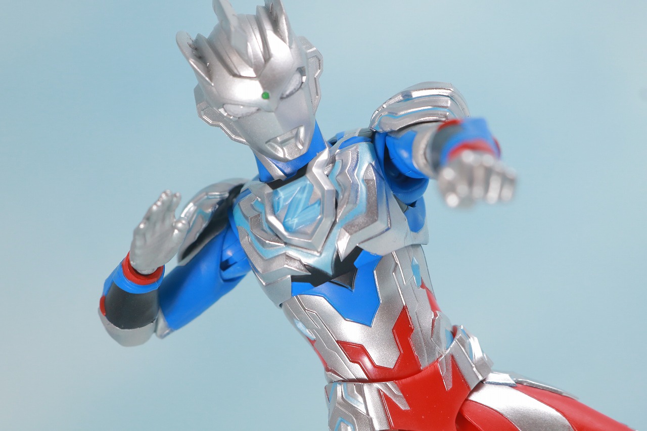 S.H.フィギュアーツ　ウルトラマンゼット　アルファエッジ　レビュー　アクション