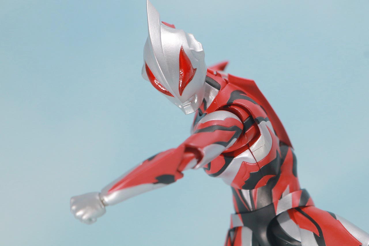 S.H.フィギュアーツ　ウルトラマンジード　プリミティブ　ニュージェネ　レビュー　アクション　赤目