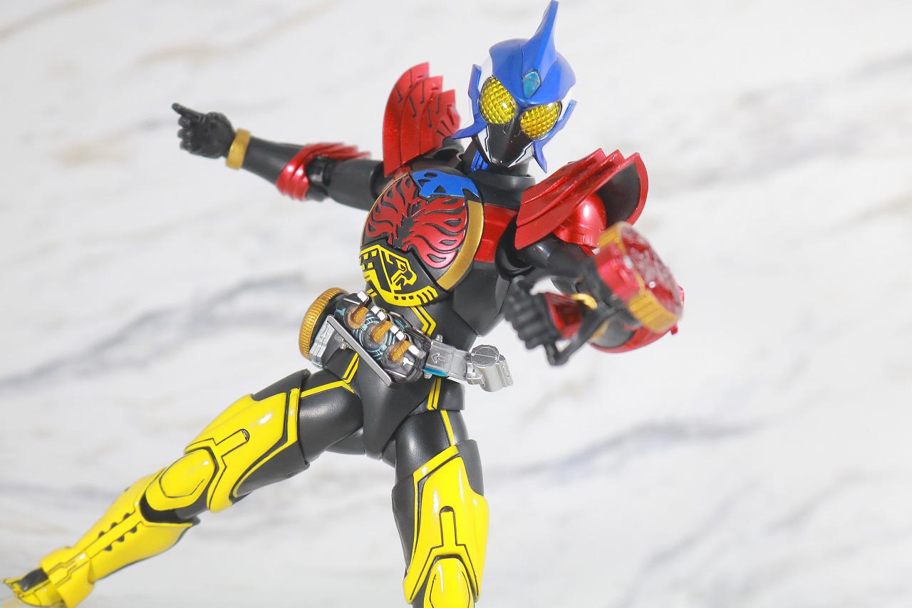 S.H.フィギュアーツ　仮面ライダーオーズ　シャウタ　真骨彫製法　レビュー　コンボチェンジ　シャジャーター