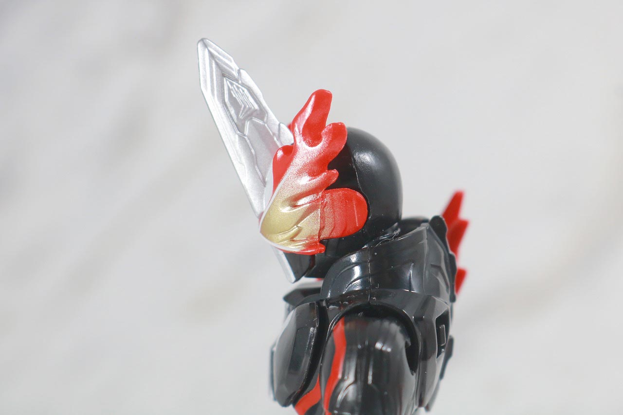 RKF　仮面ライダーセイバー ドラゴニックナイト＆ワンダーコンボセット　レビュー　可動範囲　ブレイブドラゴン