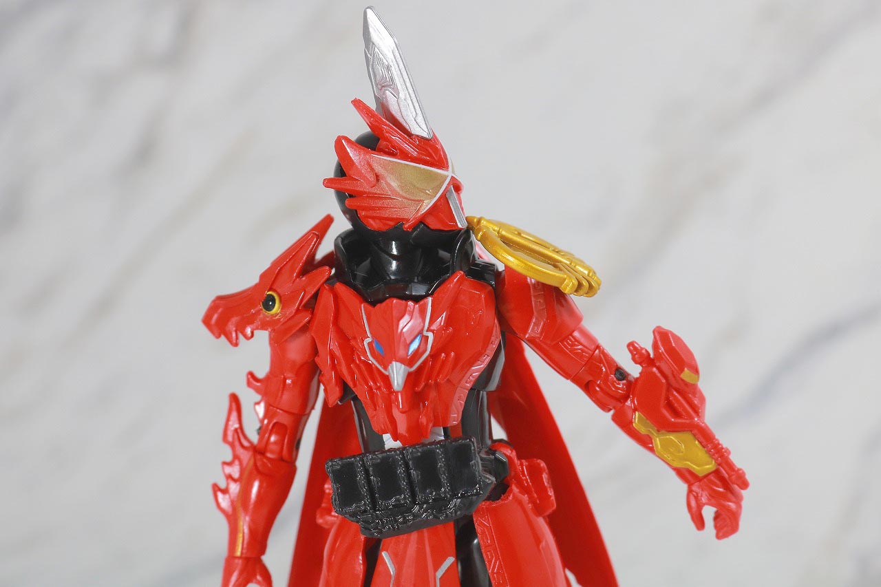 RKF　仮面ライダーセイバー ドラゴニックナイト＆ワンダーコンボセット　レビュー　可動範囲　クリムゾンドラゴン