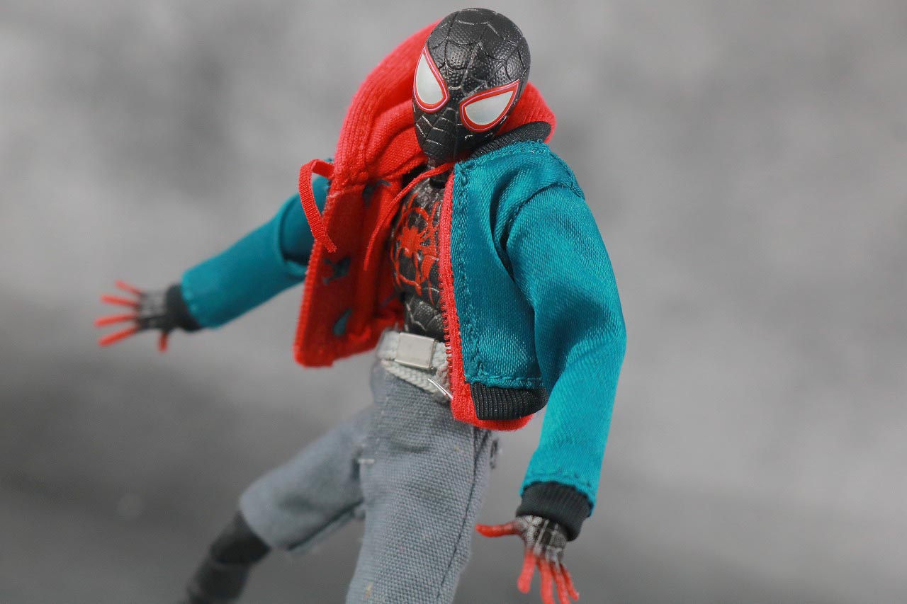 MAFEX スパイダーマン　マイルス・モラレス　スパイダーバース　レビュー　アクション