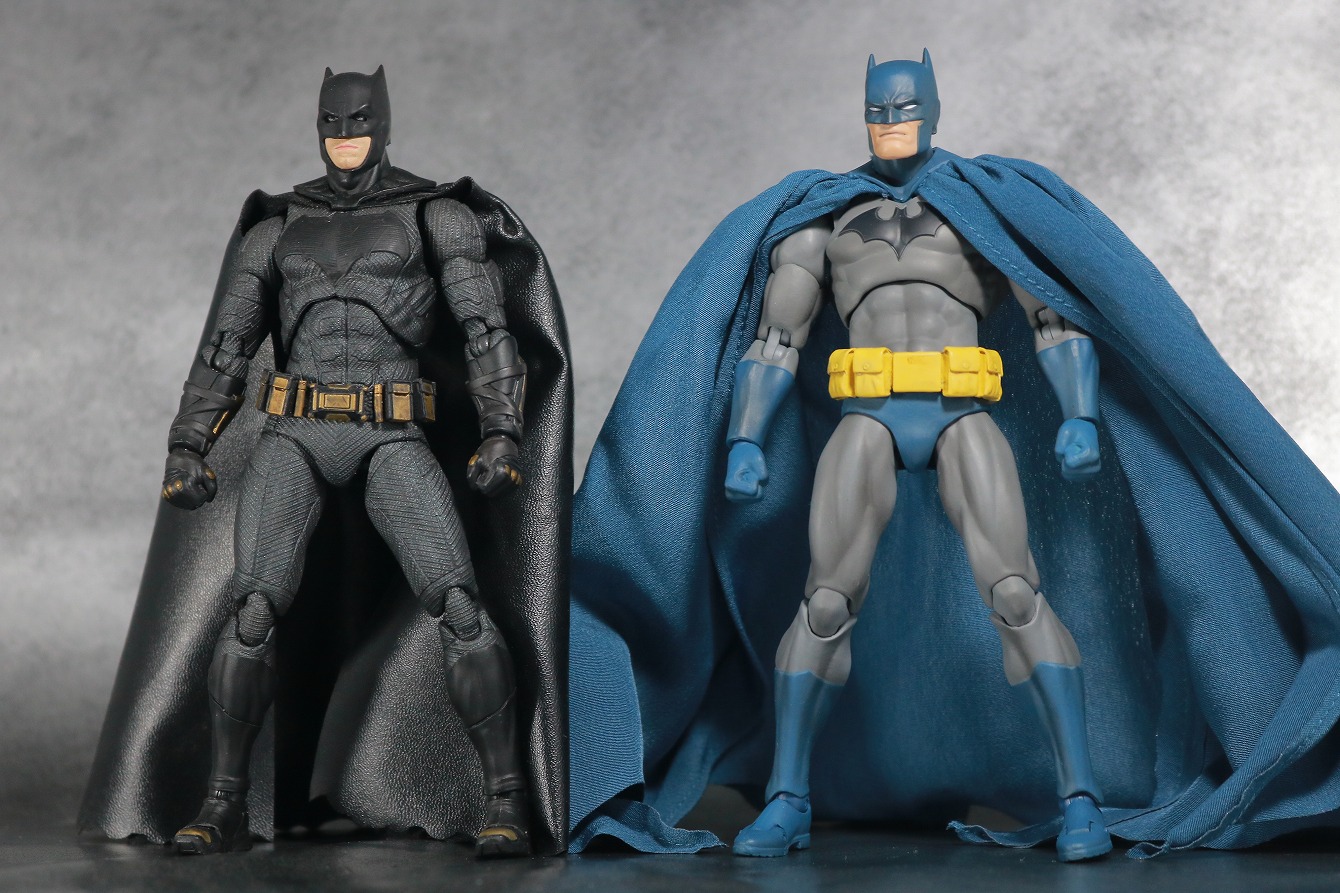 MAFEX　バットマン　HUSH　レビュー　本体　ジャスティスリーグ　バットマン　比較