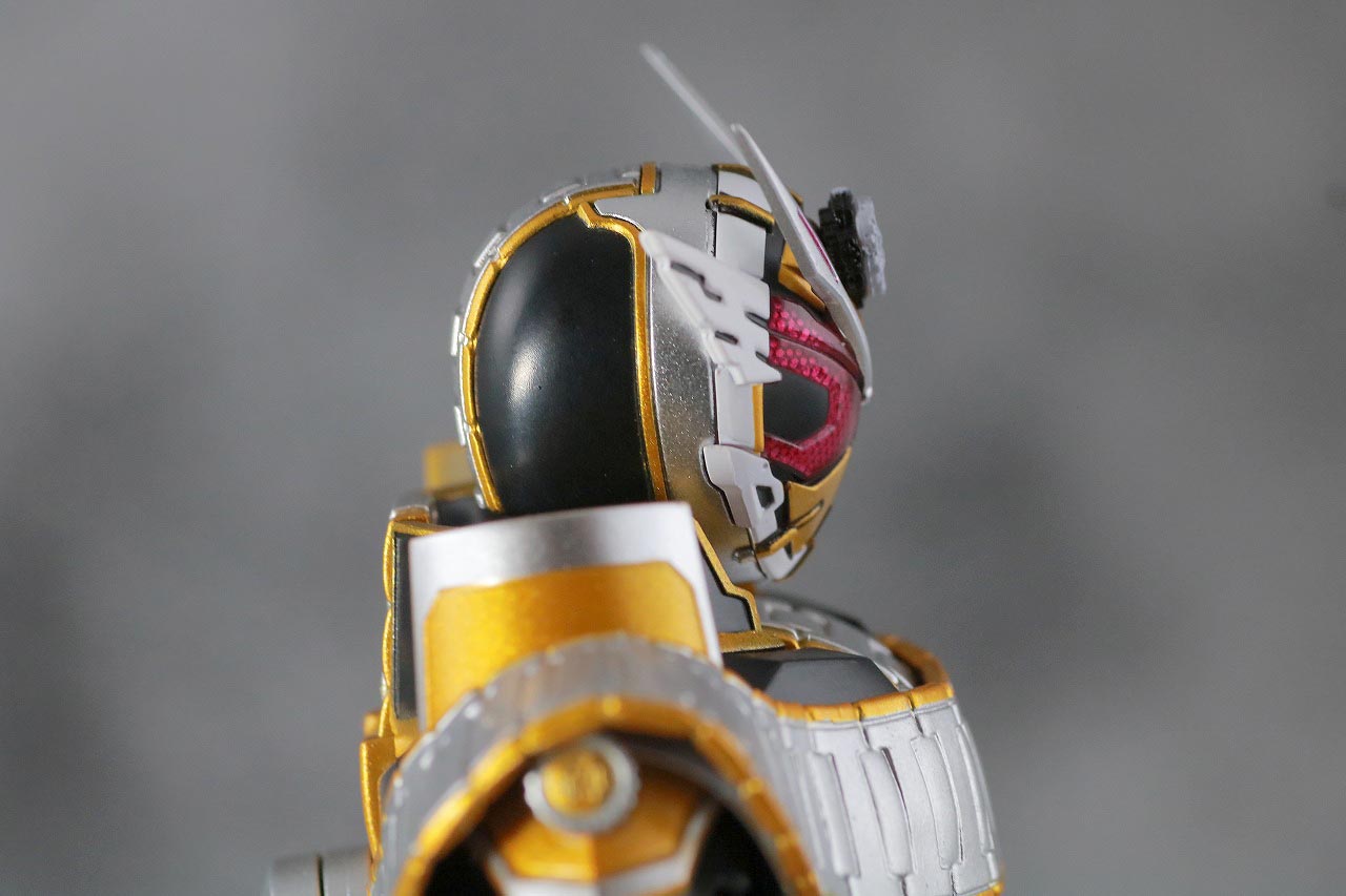 S.H.フィギュアーツ　仮面ライダージオウ　オーマフォーム　レビュー　本体