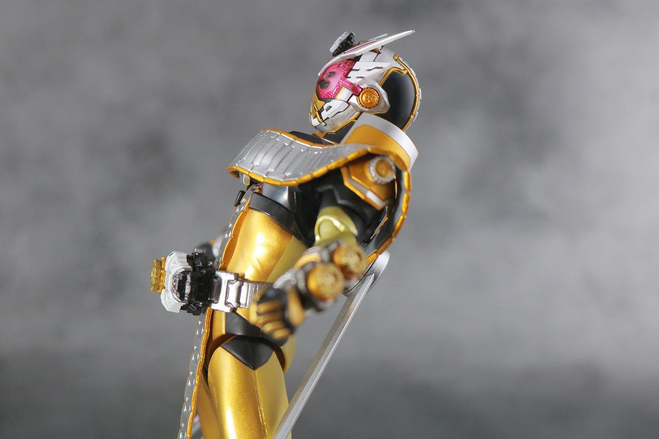 S.H.フィギュアーツ　仮面ライダージオウ　オーマフォーム　レビュー　可動範囲