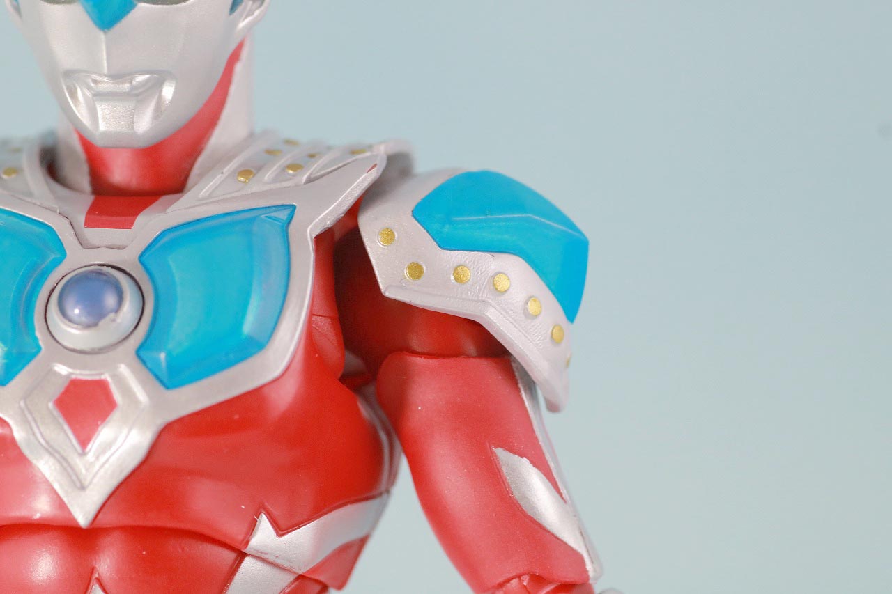 S.H.フィギュアーツ　ウルトラマンギンガストリウム　レビュー　本体