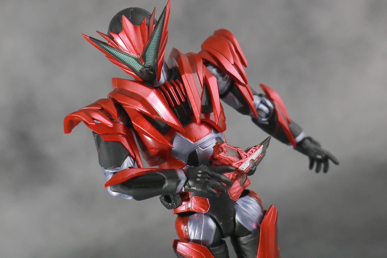 S.H.フィギュアーツ　仮面ライダー迅　バーニングファルコン　レビュー　アクション