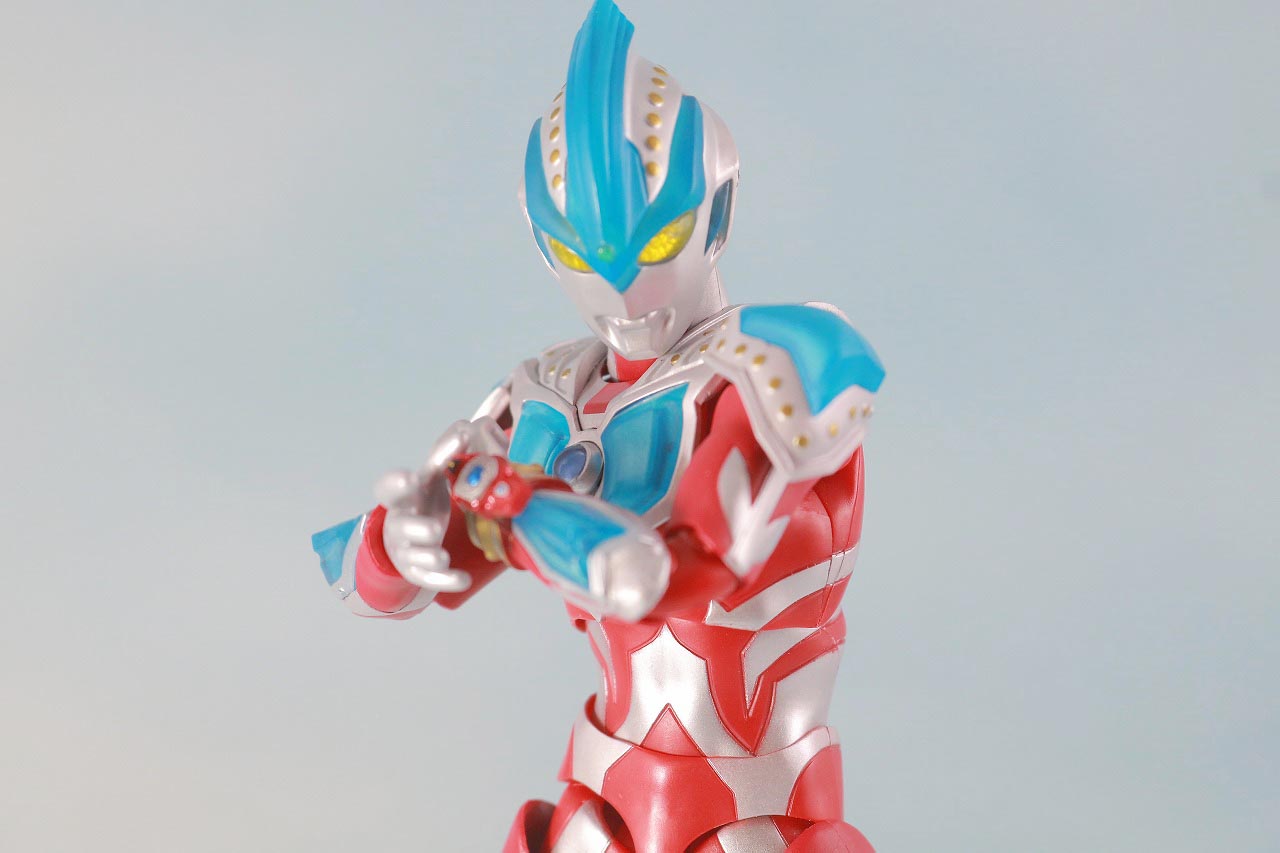 S.H.フィギュアーツ　ウルトラマンギンガストリウム　レビュー　アクション